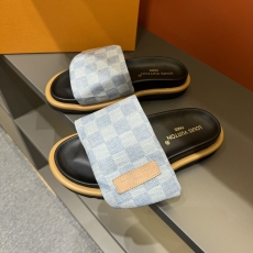 Louis Vuitton Slippers